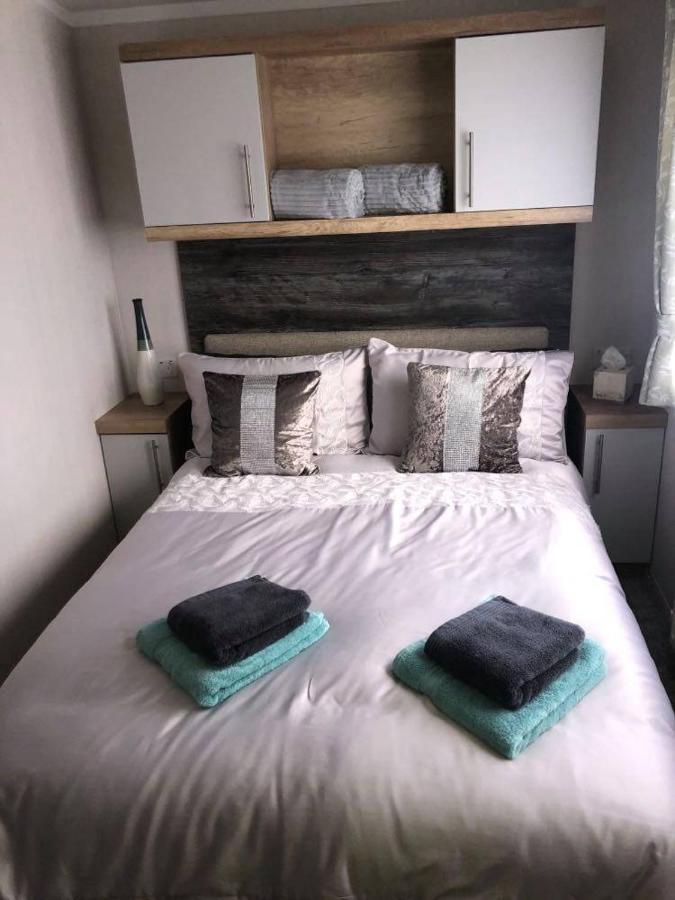 3 Bed Presitage Caravan Doniford Bay Saint Decumans Exterior photo